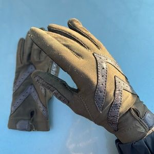 Vintage gloves